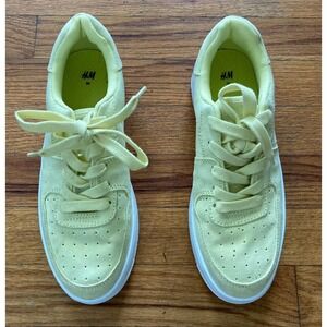 H & M Women Sneakers Size 7 Eur 38 Light Yellow Lime Beautiful Athletic Shoes